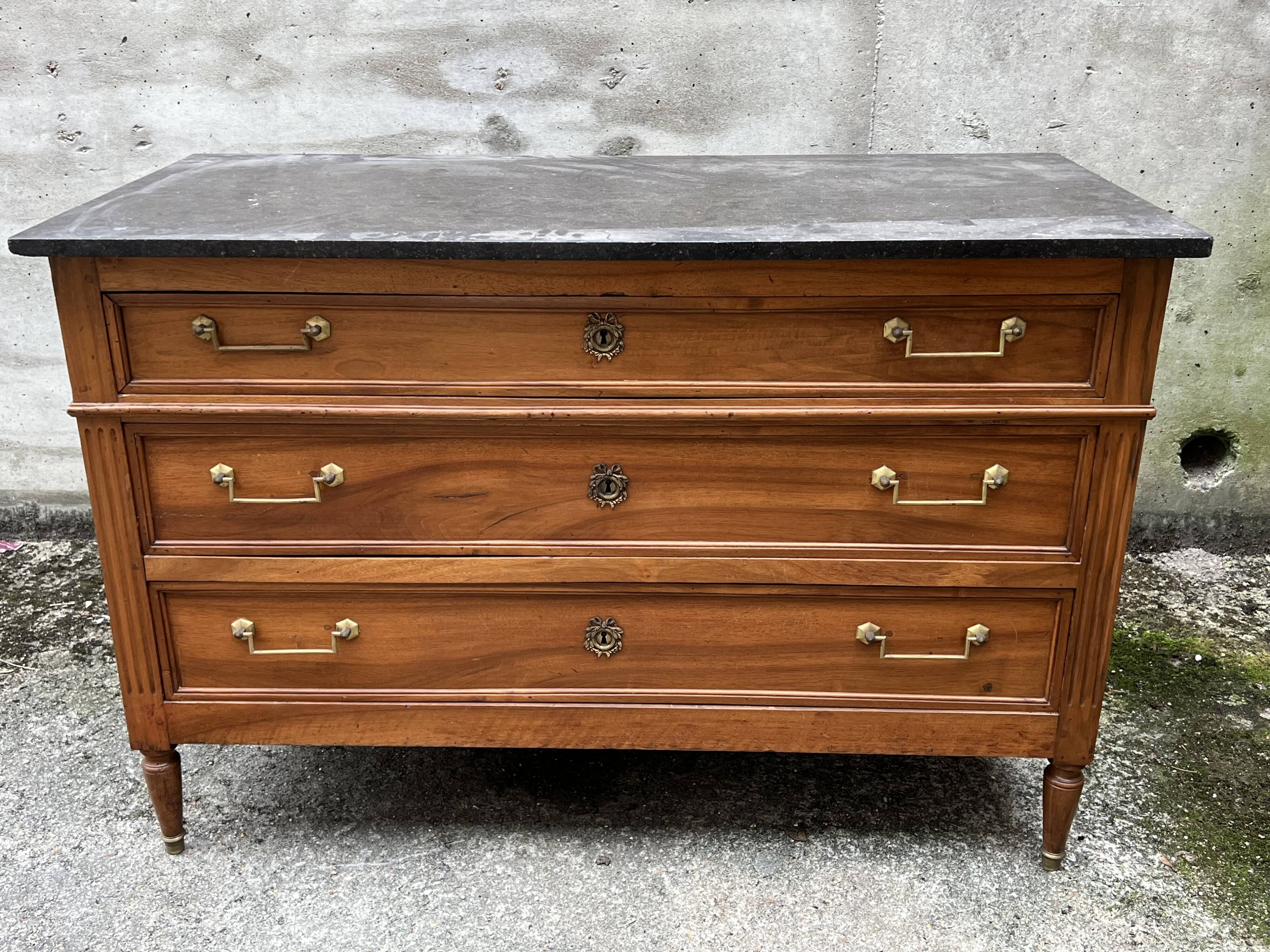 Louis XVI style chest of drawers in walnut, marble top