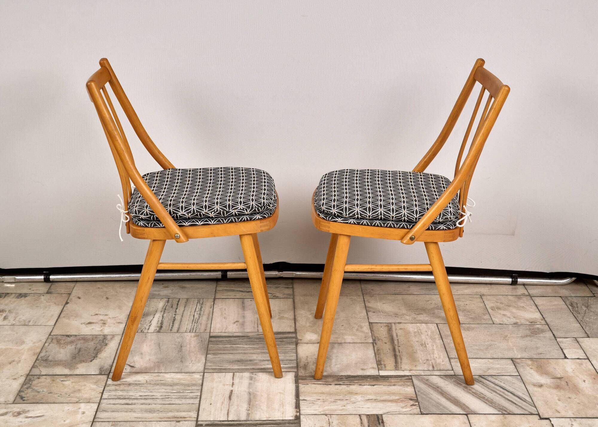Set of 2 H-214 Dining Chairs by Jindřich Halabala, 1930s, Czechoslovakia