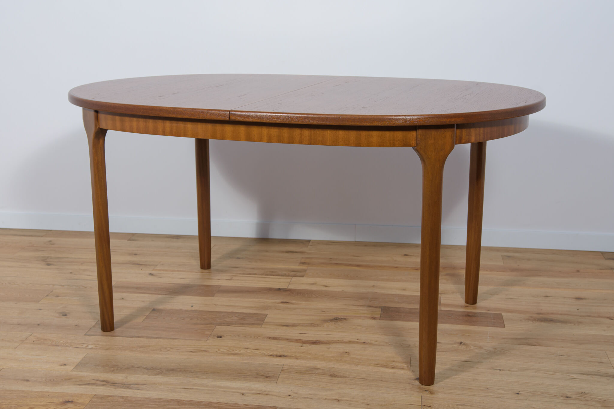 Mid century oval teak extendable dining table from mcintosh, 1960s