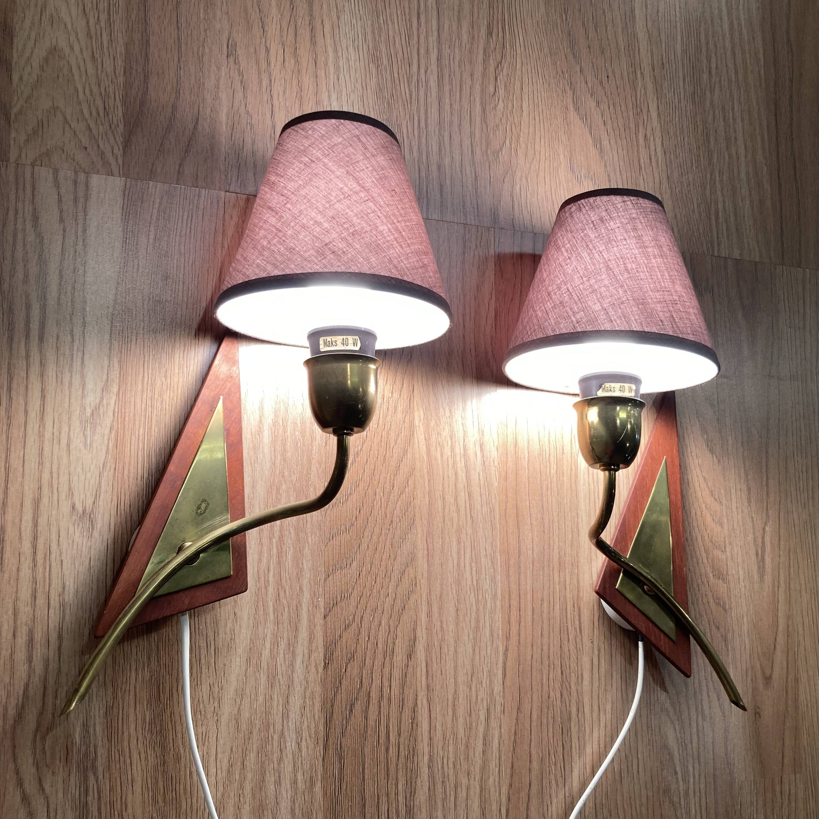 PAIR OF SCANDINAVIAN DESIGN WALL LIGHTS 1950.