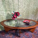Table basse vintage rétro vintage ovale en teck par GPlan 1960