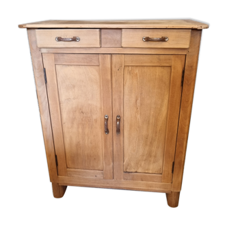 Buffet parisien en bois brut
