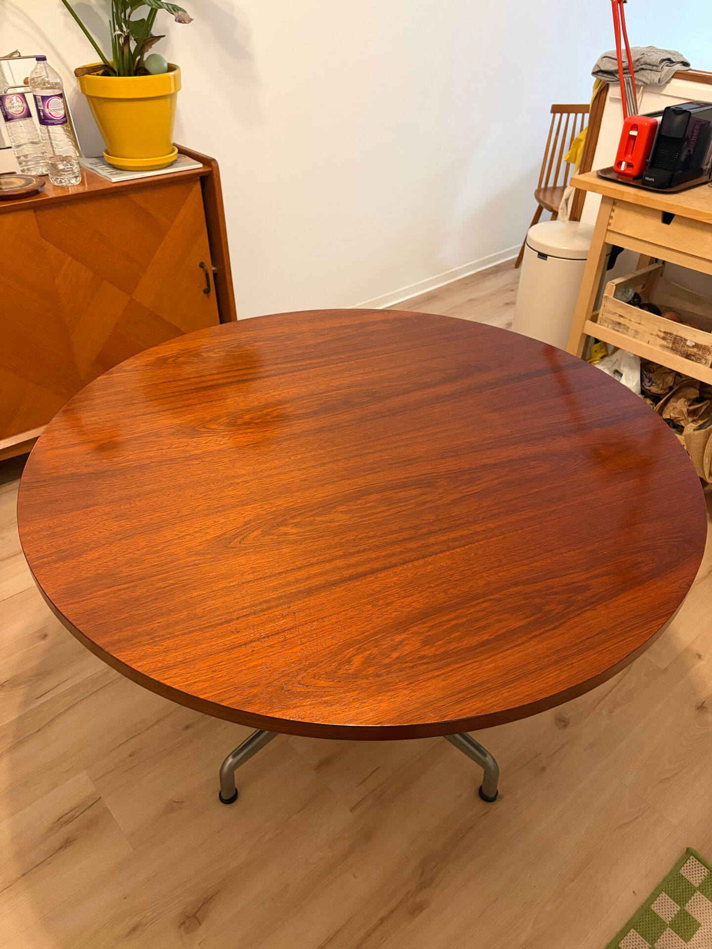 Dining table "Base Contract" by Charles & Ray Eames for He