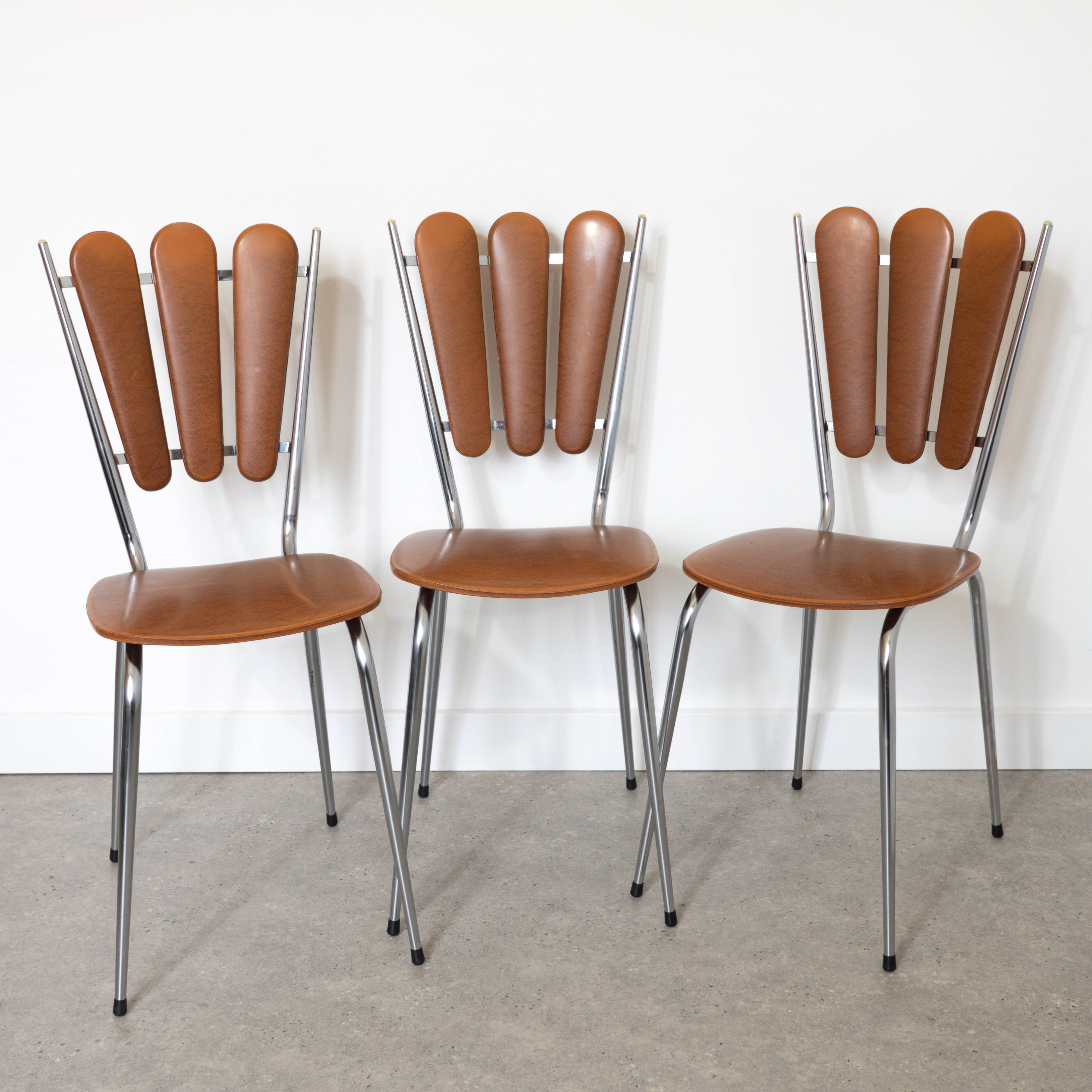 Set of 3 tublac petal skai kitchen chairs
