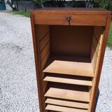 Curtain filing cabinet