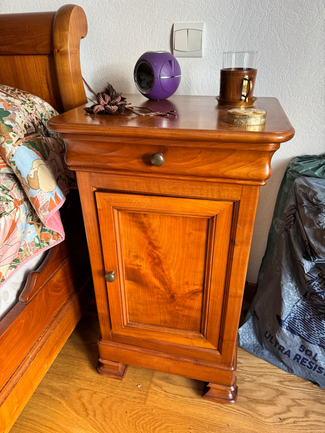 Bedside table
