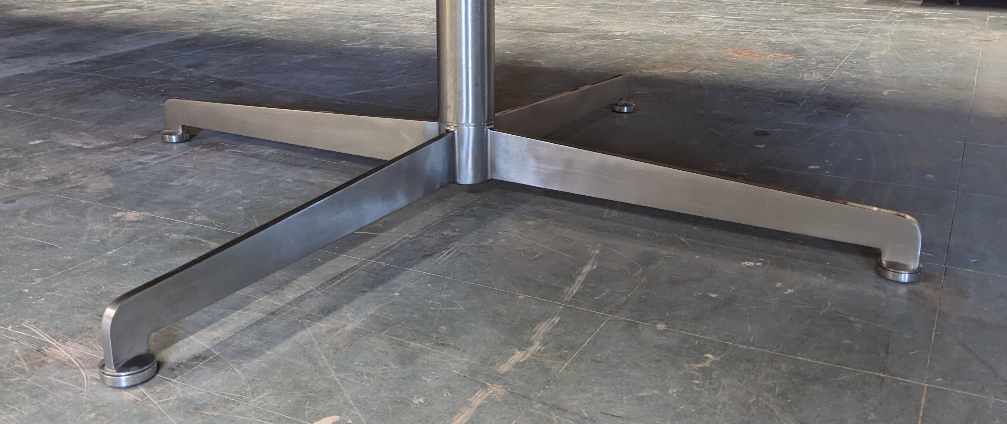 Rosewood conference table by Osvaldo Borsani for Tecno 1968