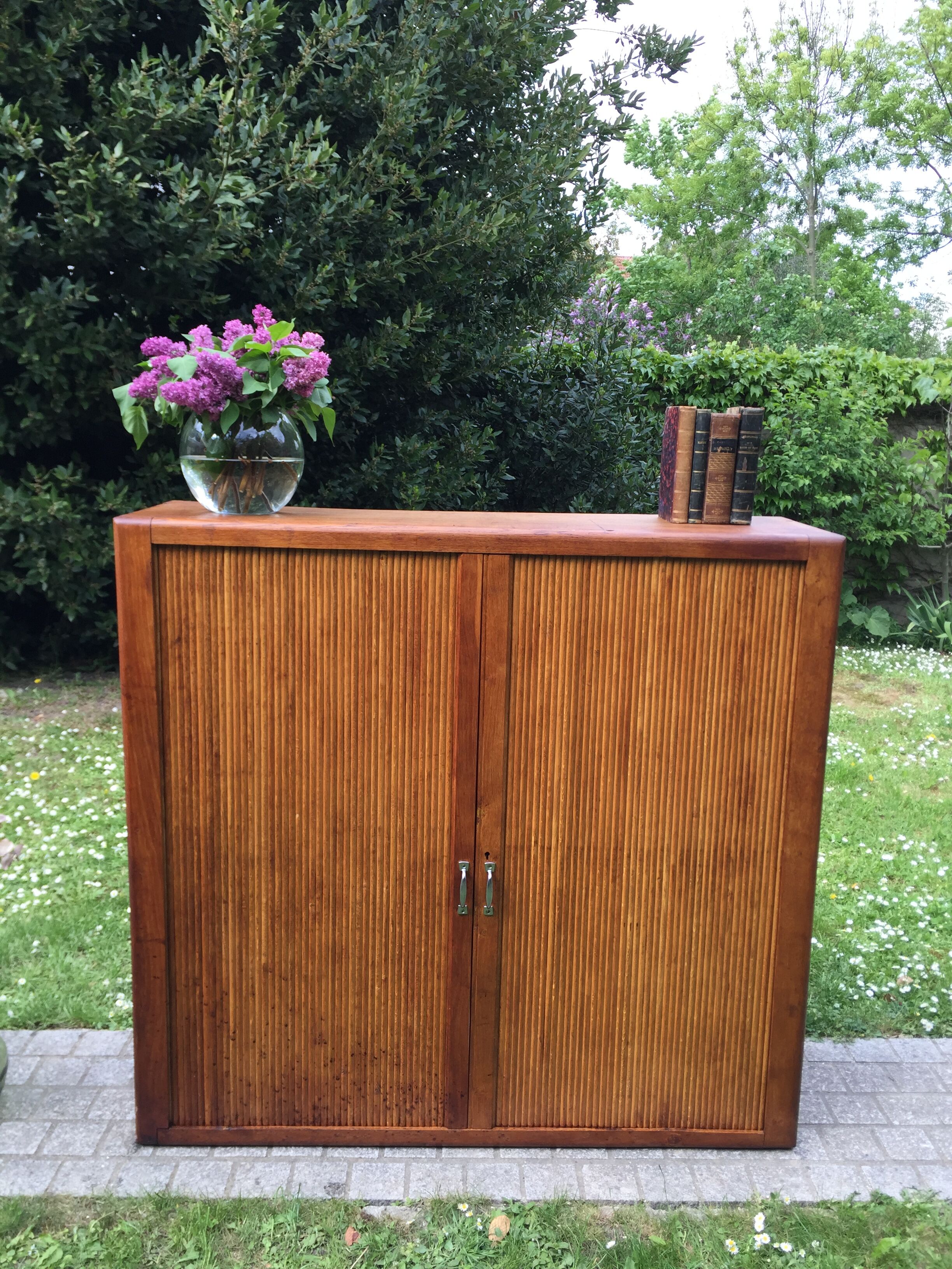 Low cupboard / curtain 1950 vintage blond oak buffet