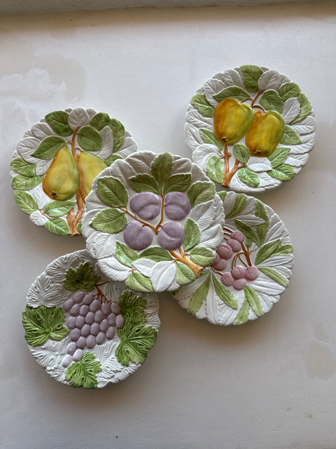 Barbotine plates