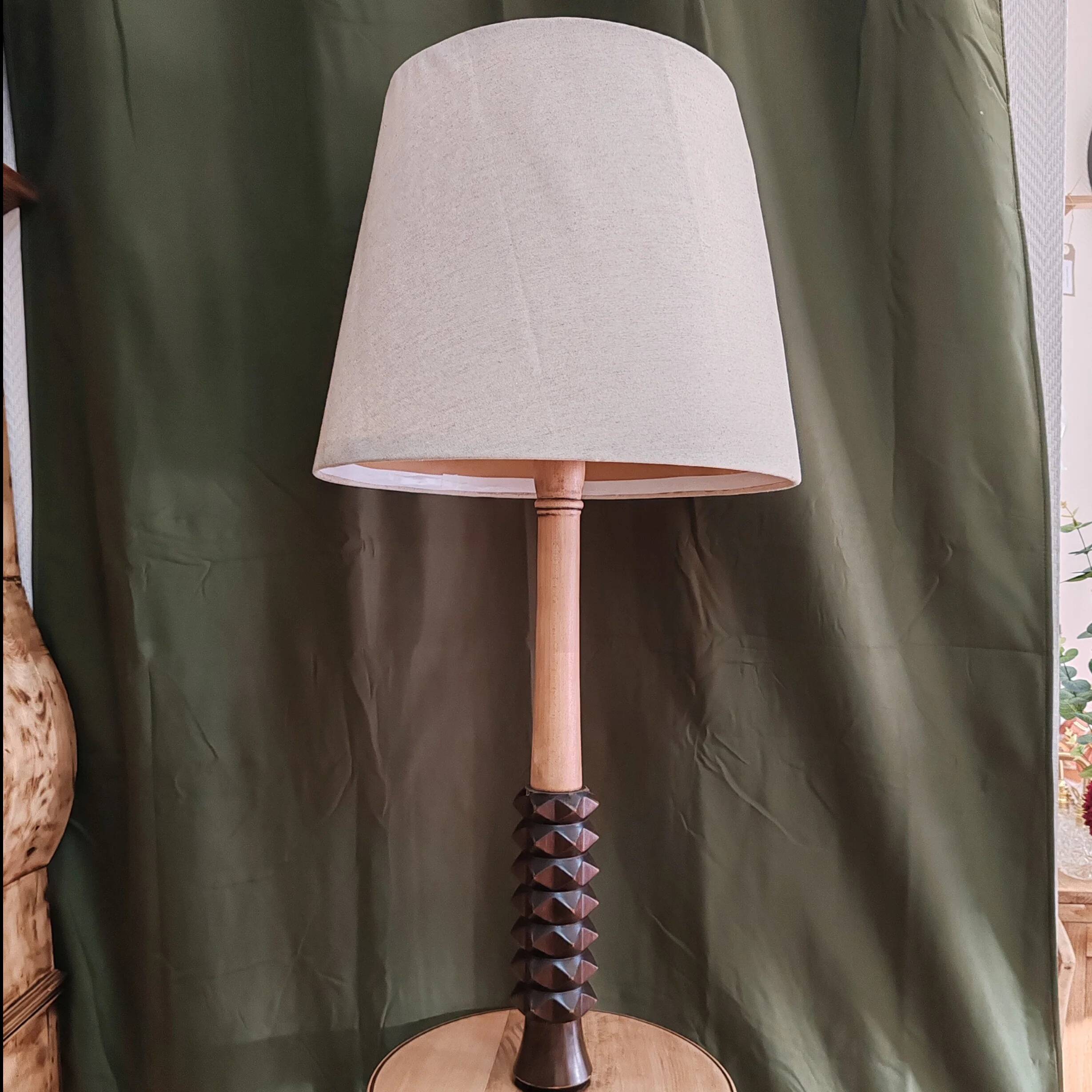 Floor lamp