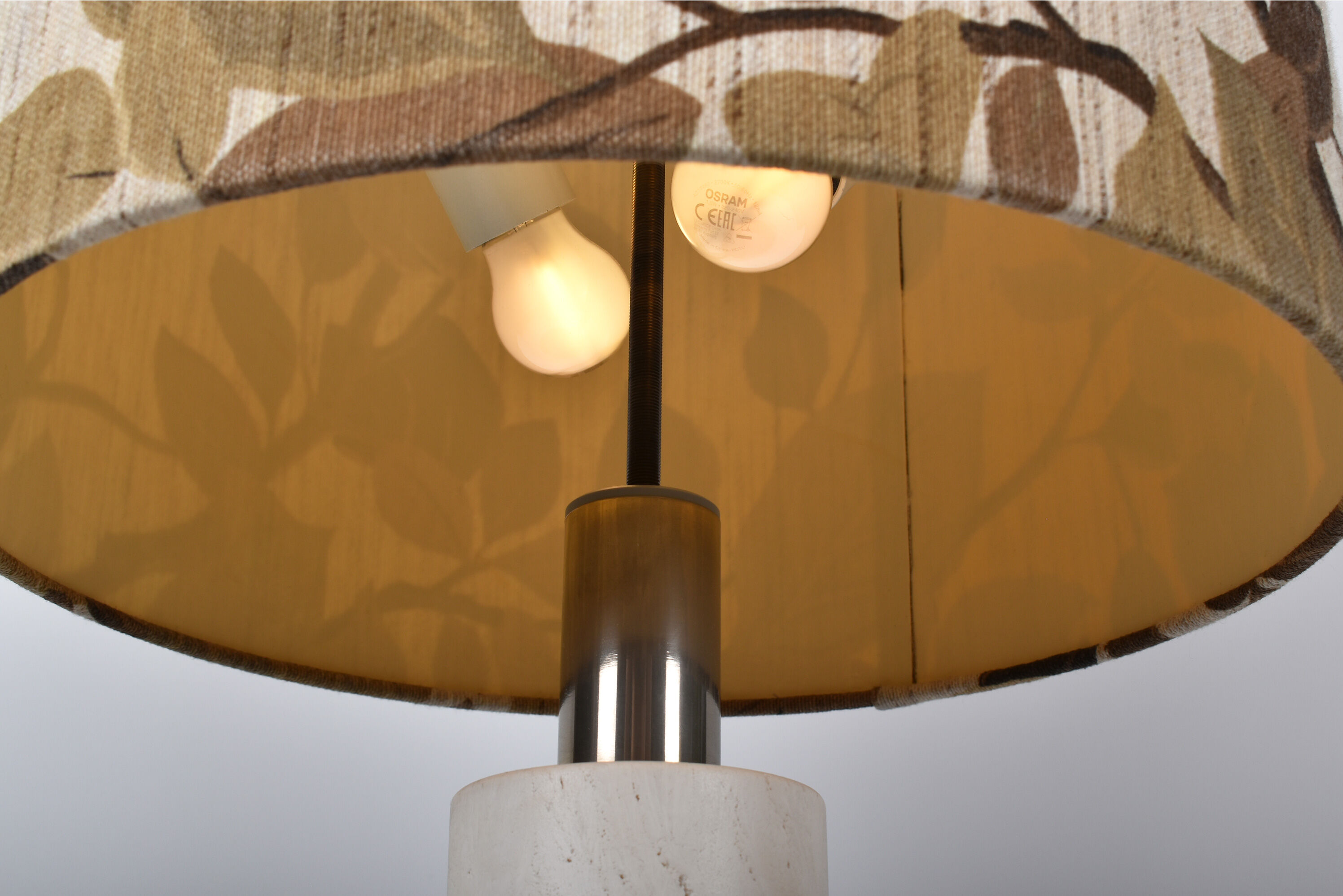 Pair of travertine lamps with three lights, Italy, 1970
