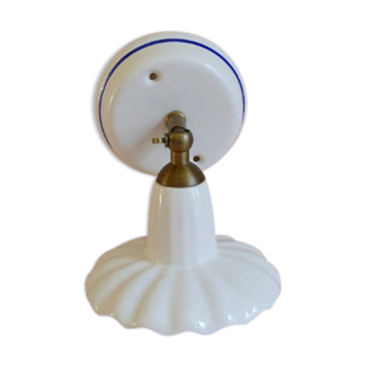 White porcelain wall lamp with blue border