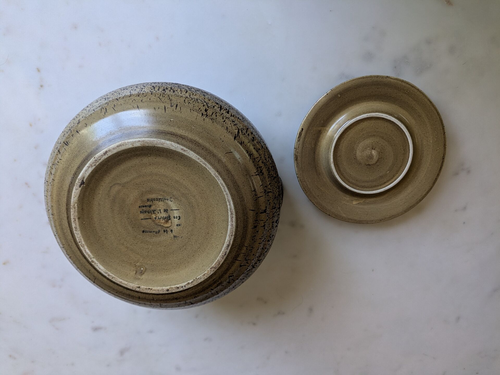 Sublime Soupière en grès moucheté "Les Potiers de l'Abbaye  70'