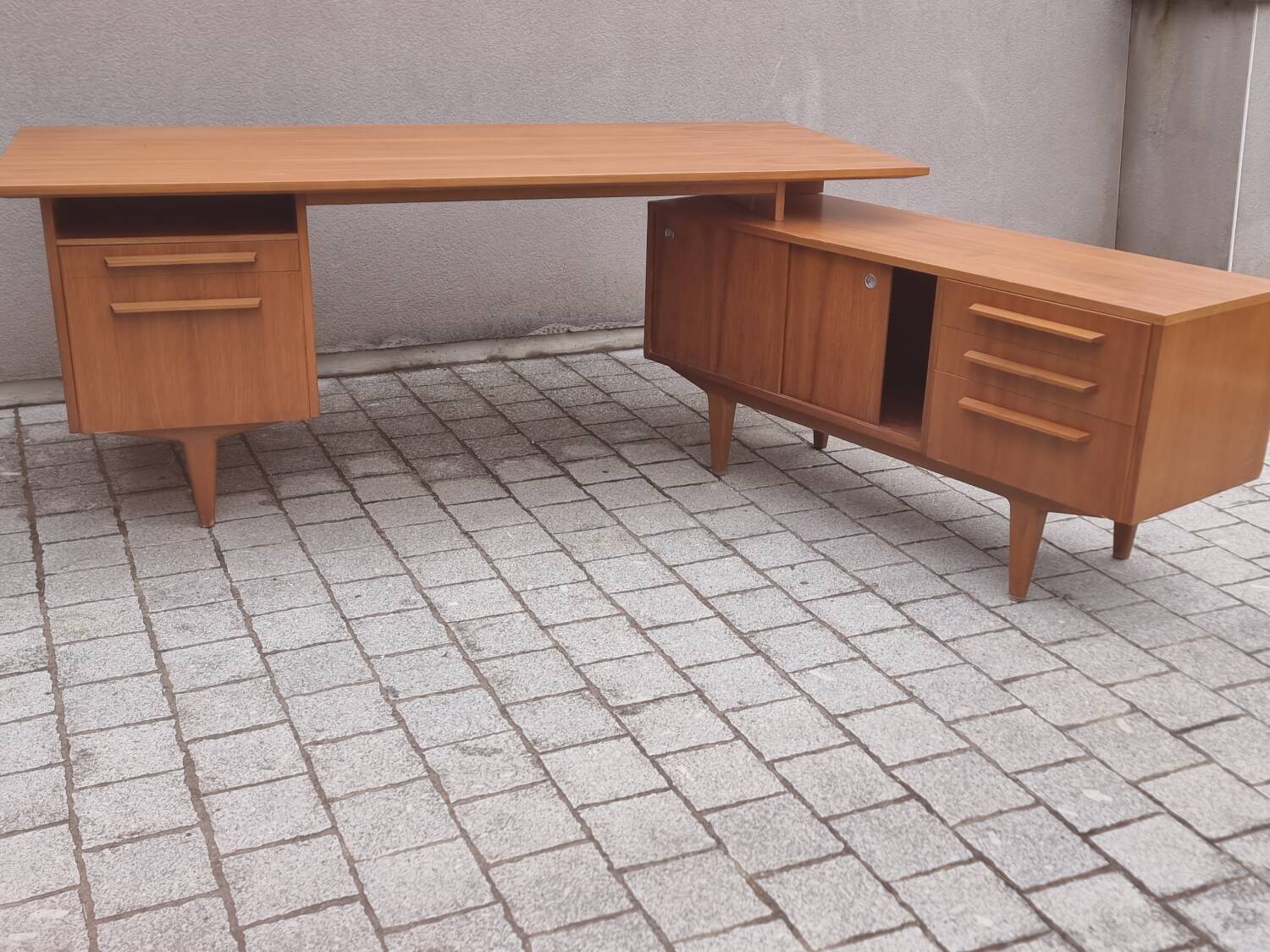 WK MOBEL desk