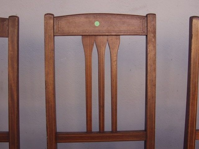 Set of 8 chairs and two fautuils of English style mahogany and mahogany veneer