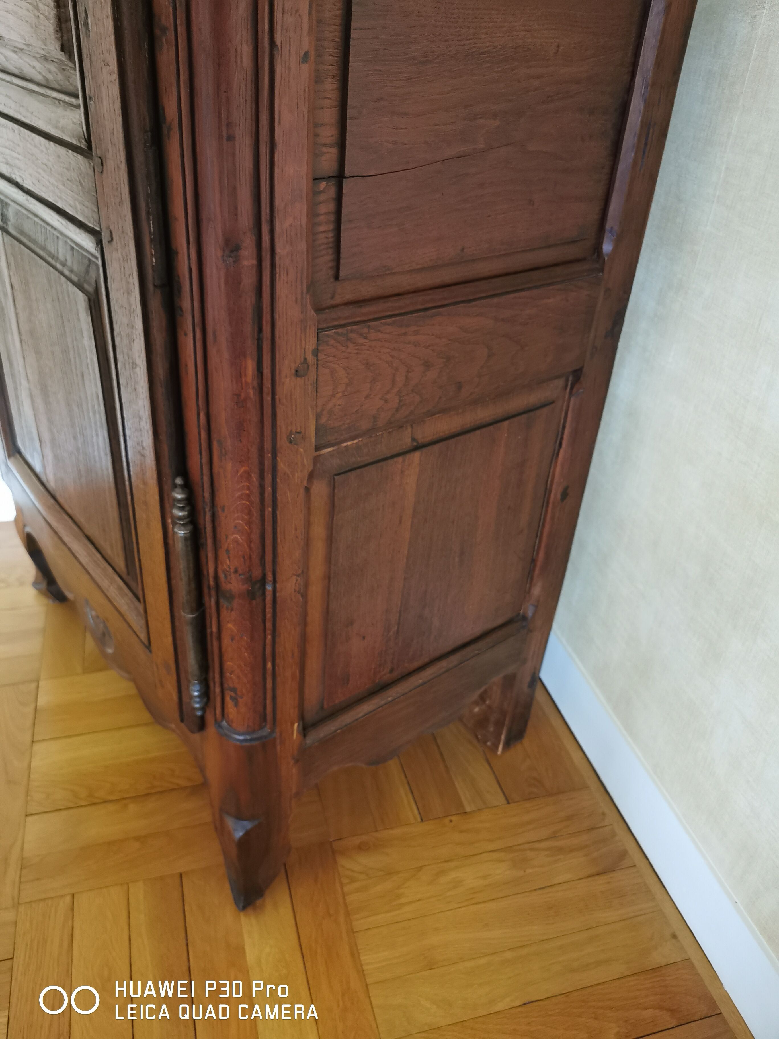 Good man standing oak