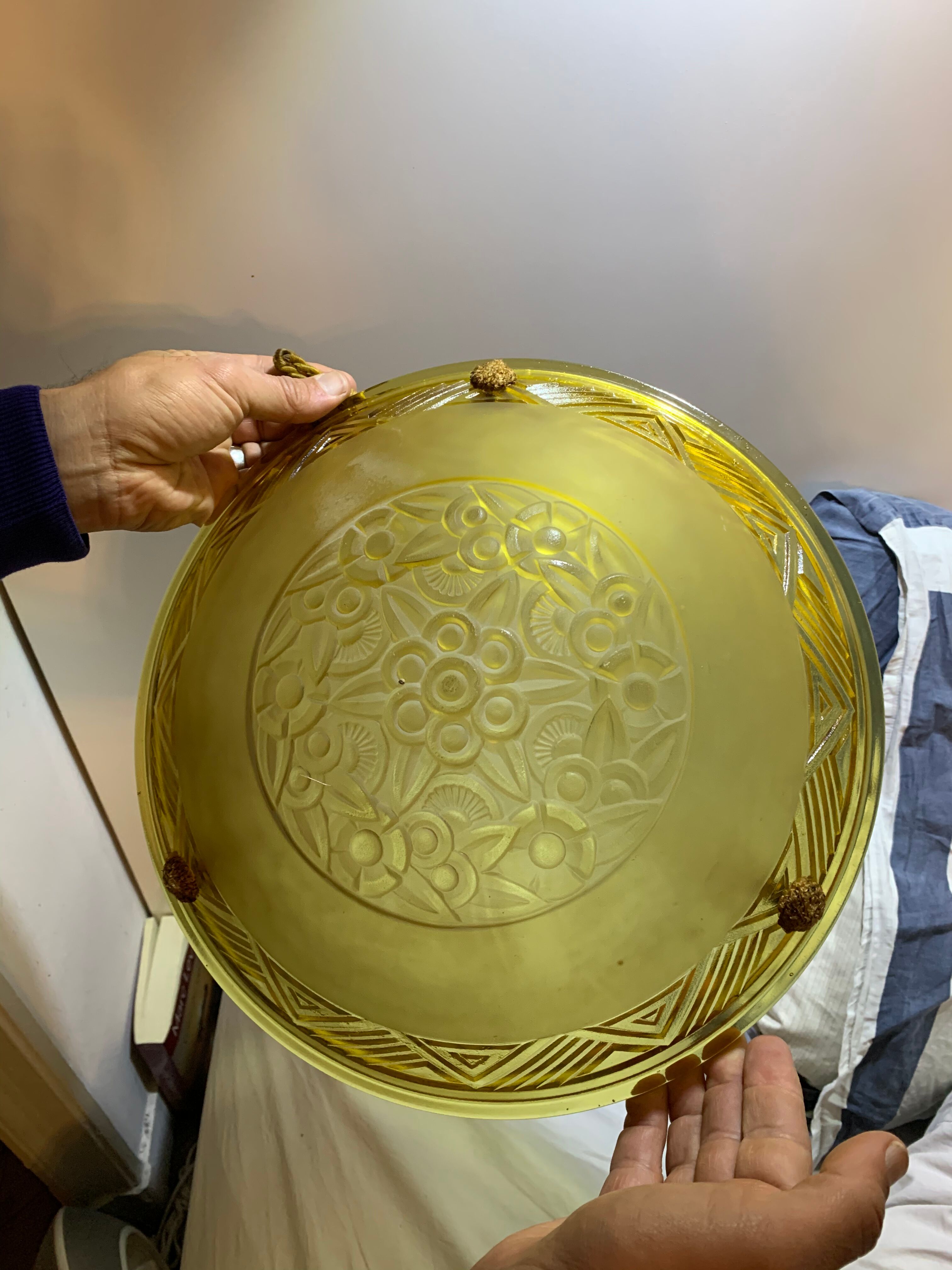 Art Deco illuminating vasque