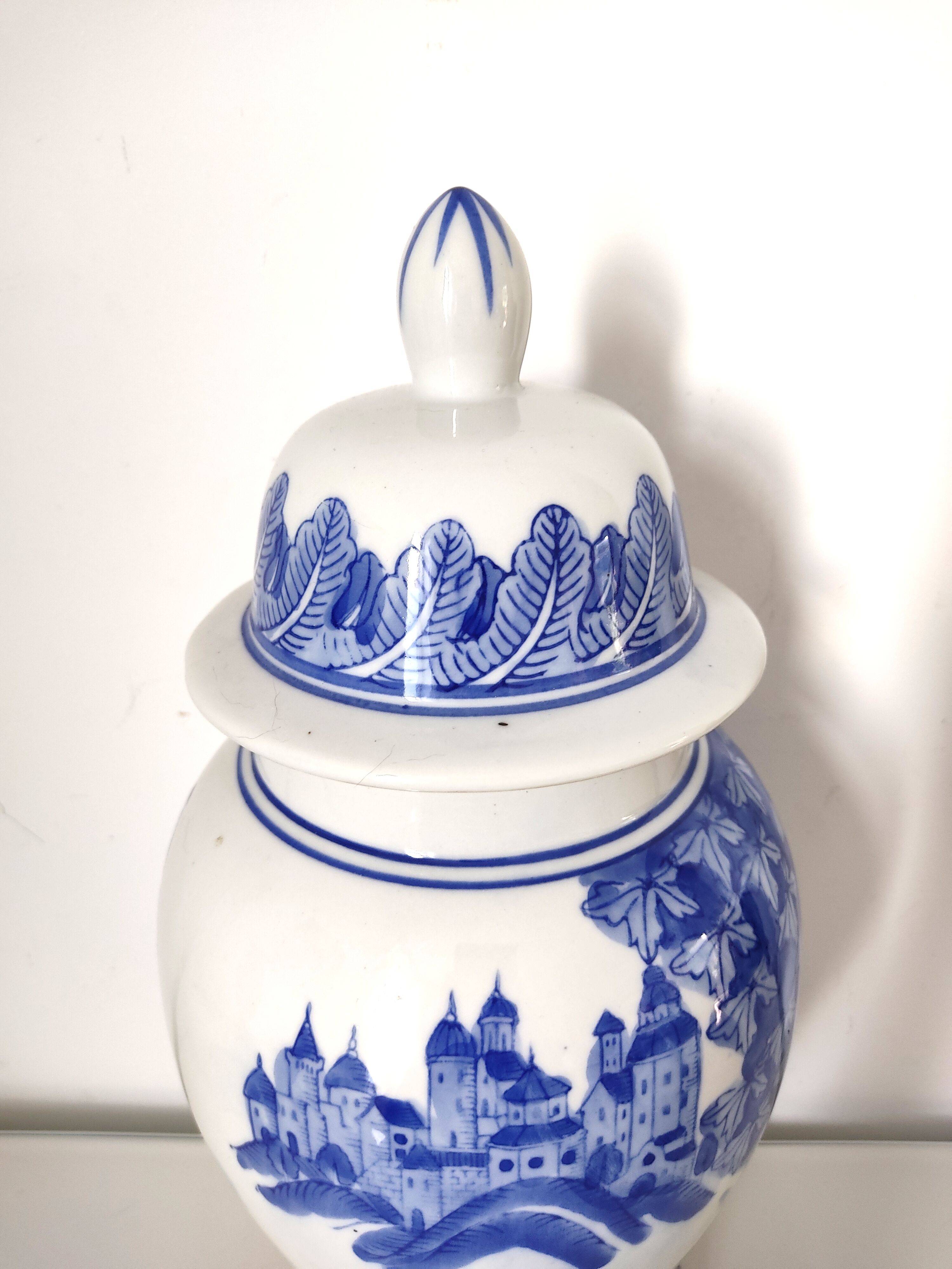 Chinese porcelain vase