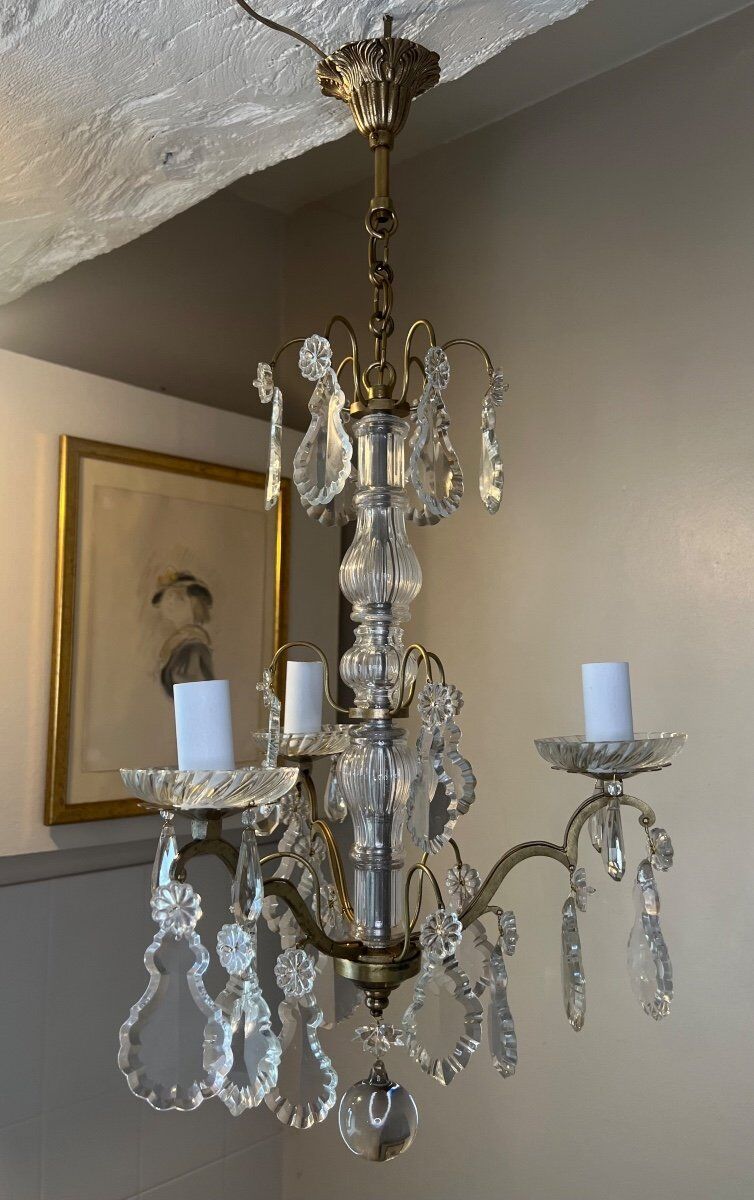Small chandelier in bronze and crystal