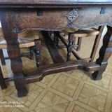 Dining room table