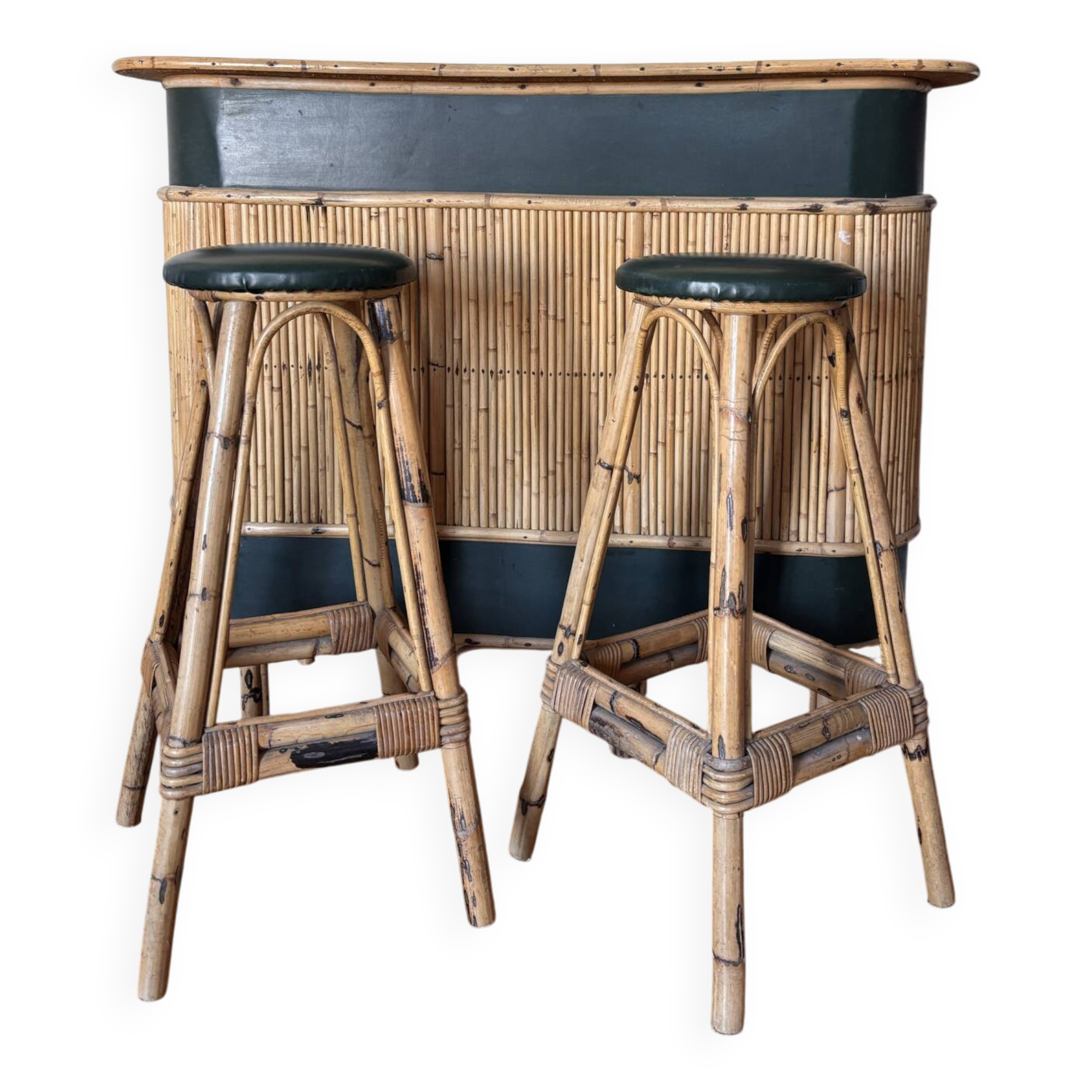 Vintage rattan bar