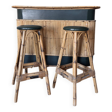 Vintage rattan bar