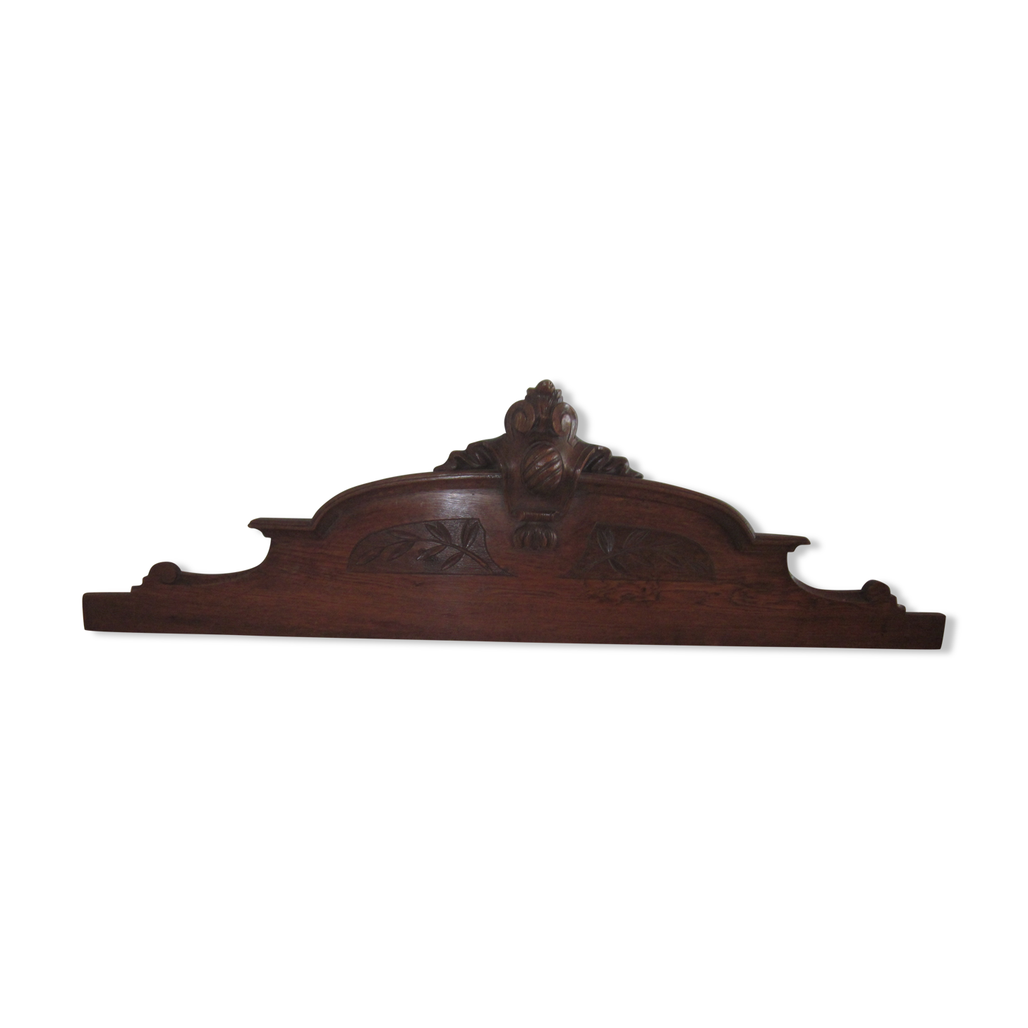 Old pediment in chene
