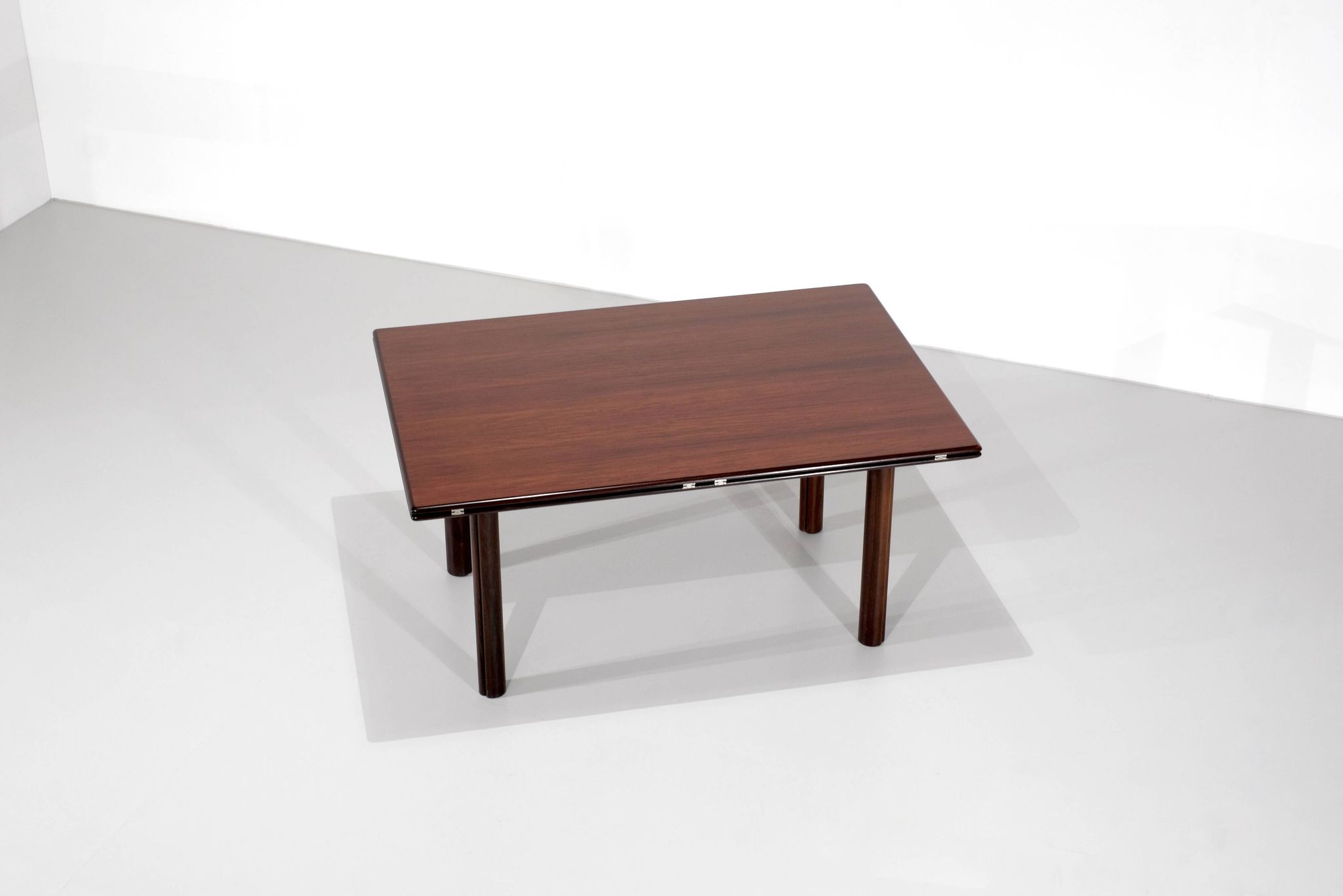 Dining table model "Nibay" by Afra and Tobia Scarpa for Gavina, Italy.