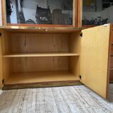 Mahey bookcase in elm and XXL brass