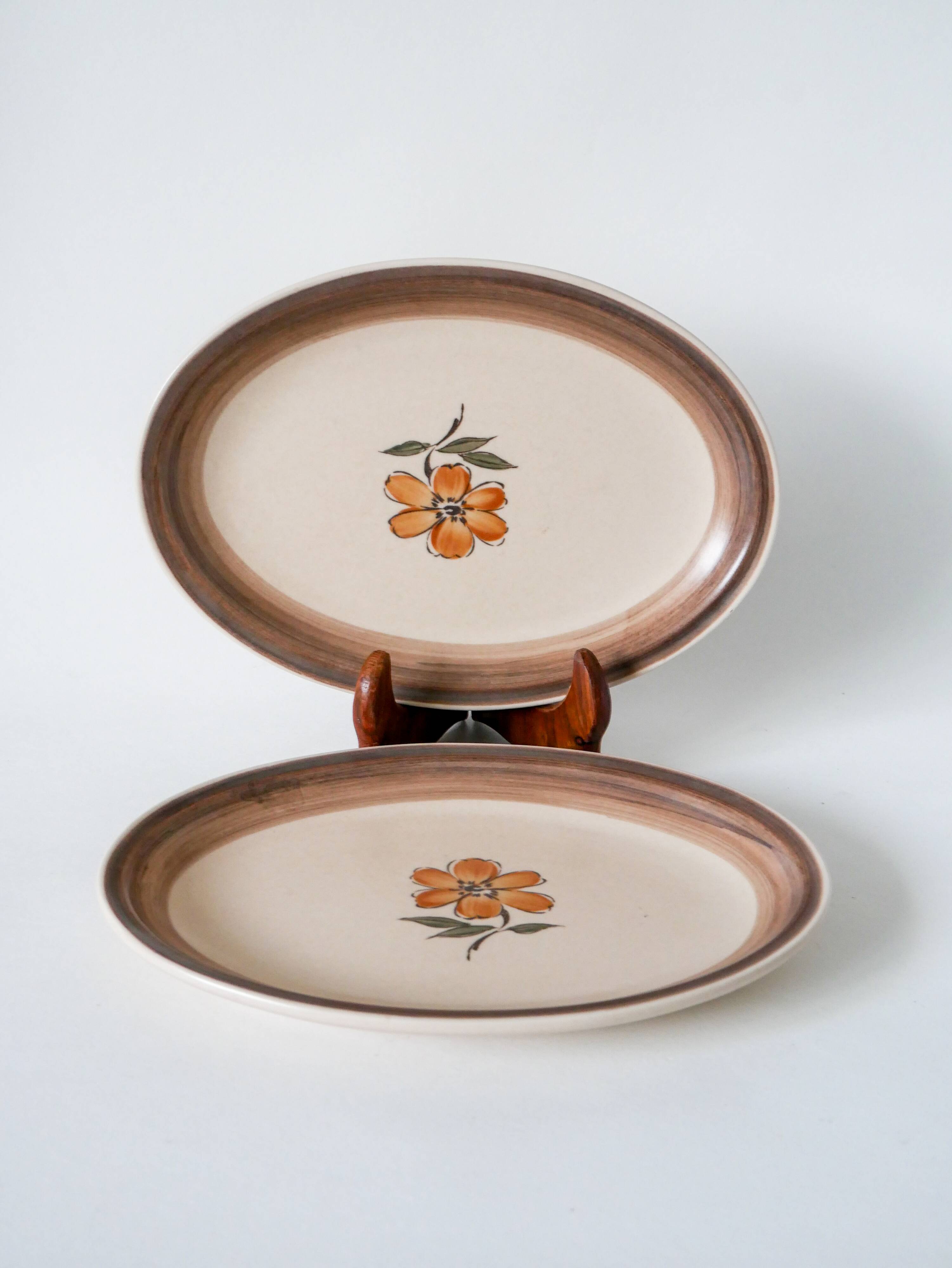 Duo of Gien sandstone bowls with flowers 1970