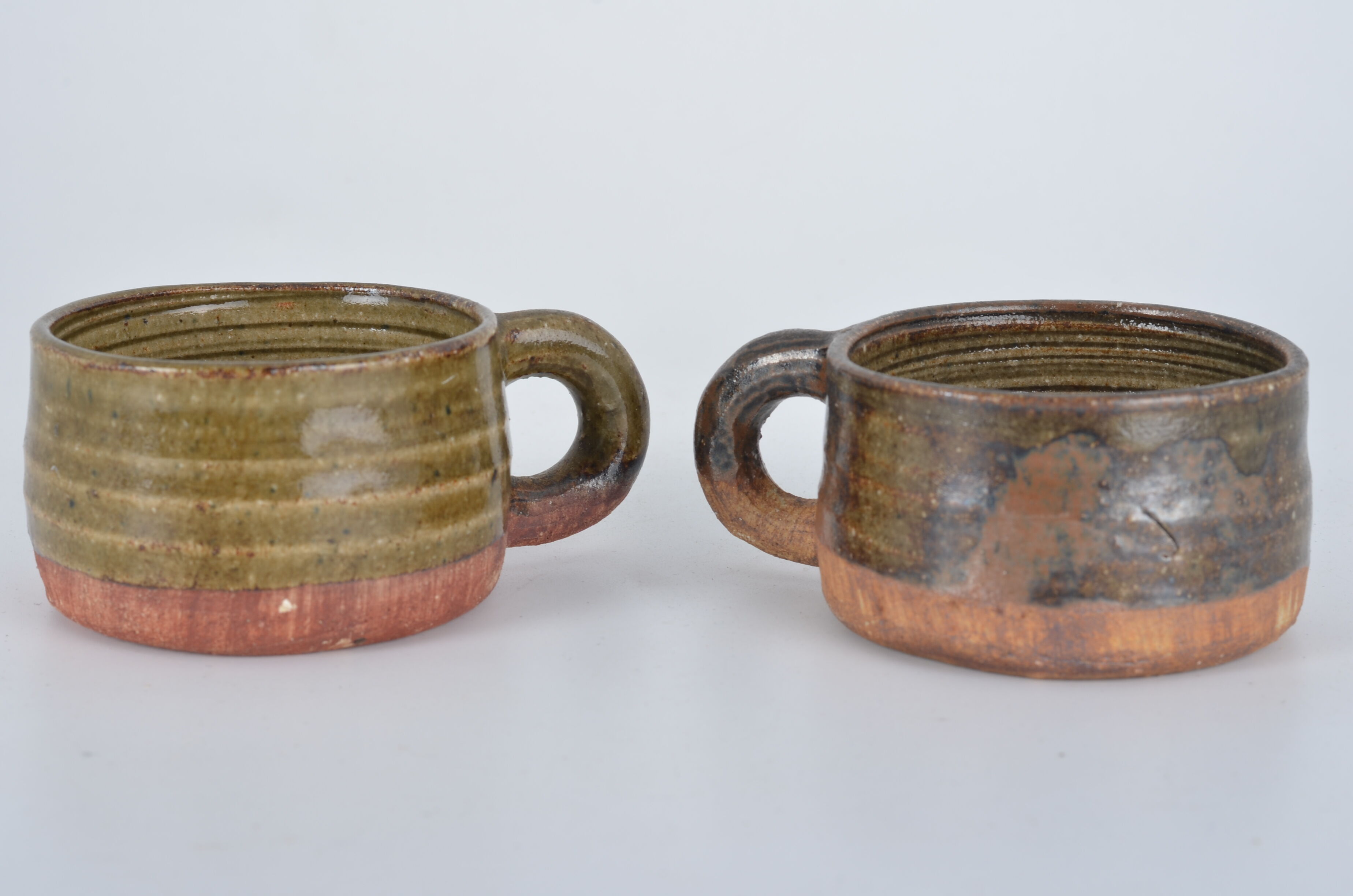 Coffee cups in sandstone