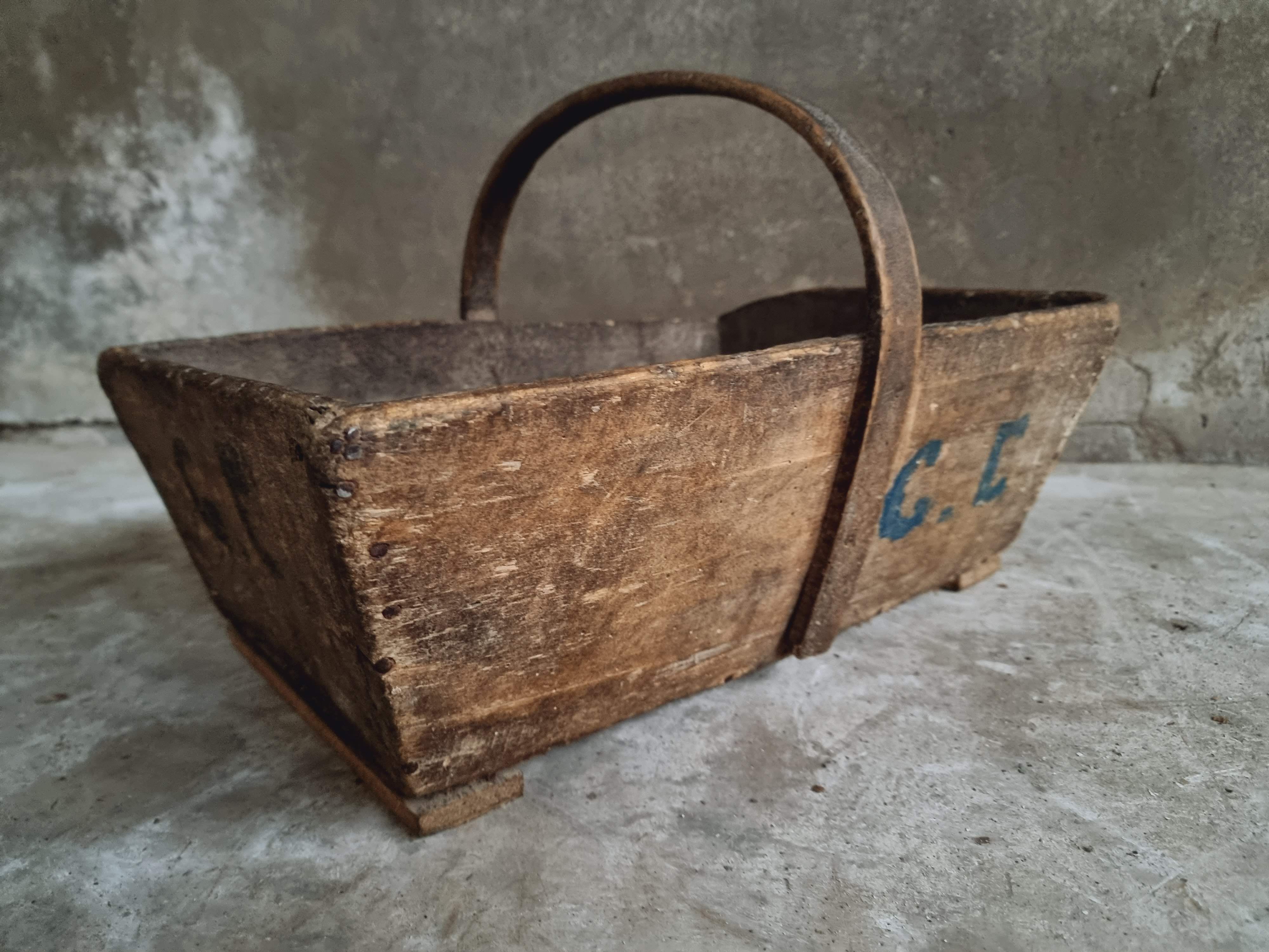 Antique picking basket harvest tray picking basket french