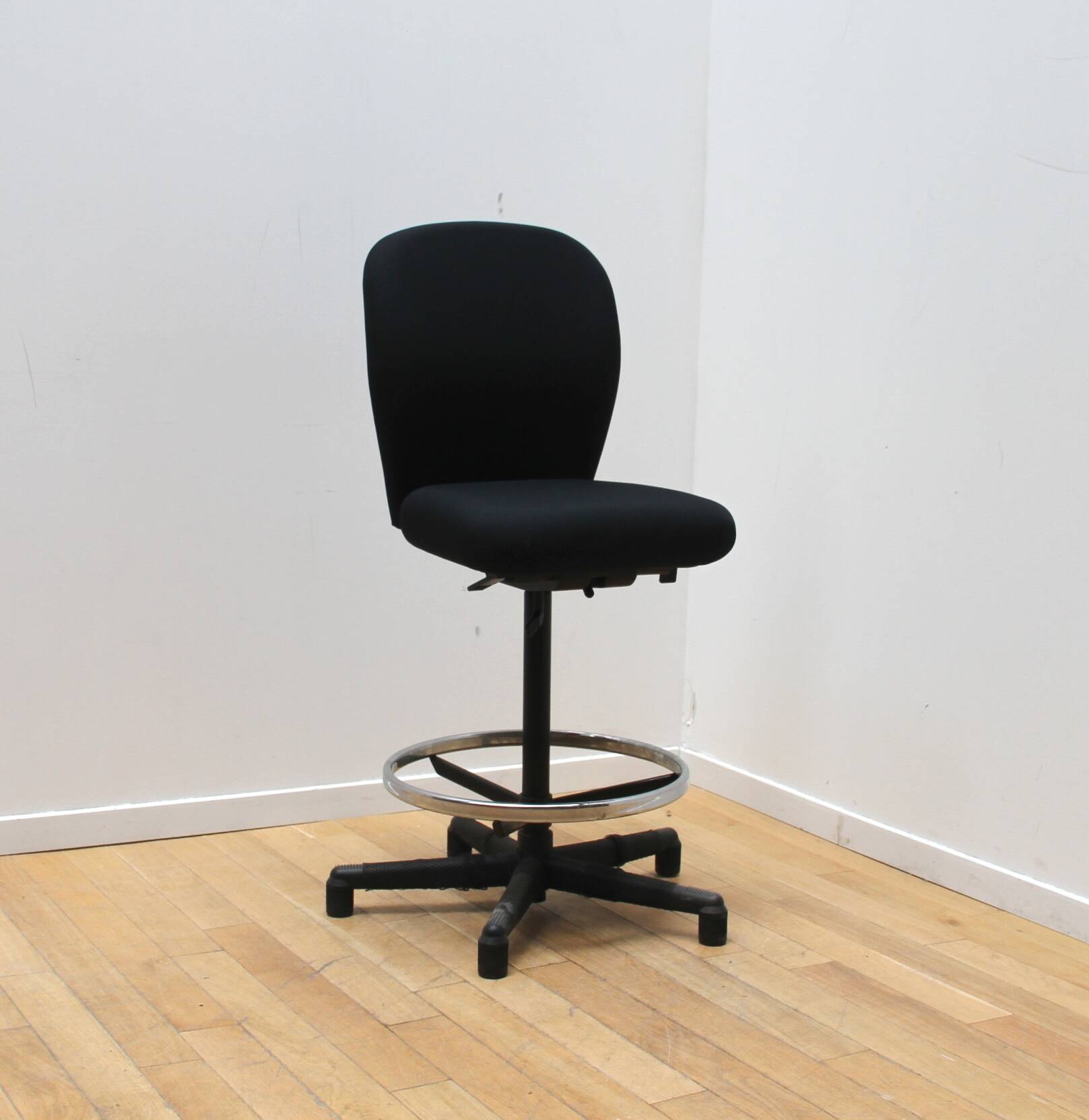 Axion designer office chair, Vitra