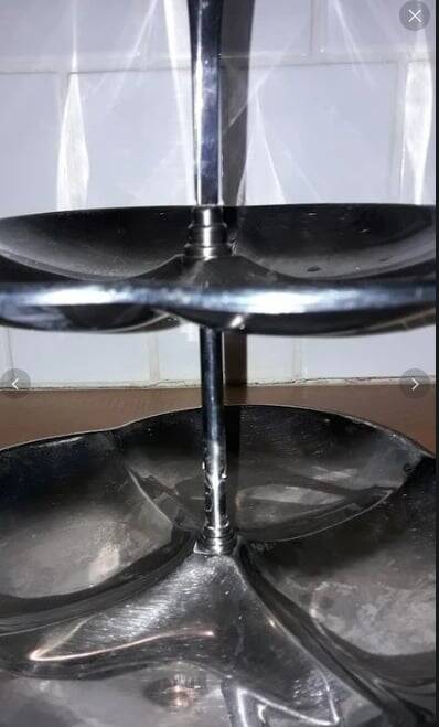 Retro display stand in silver-plated metal – 1960s design