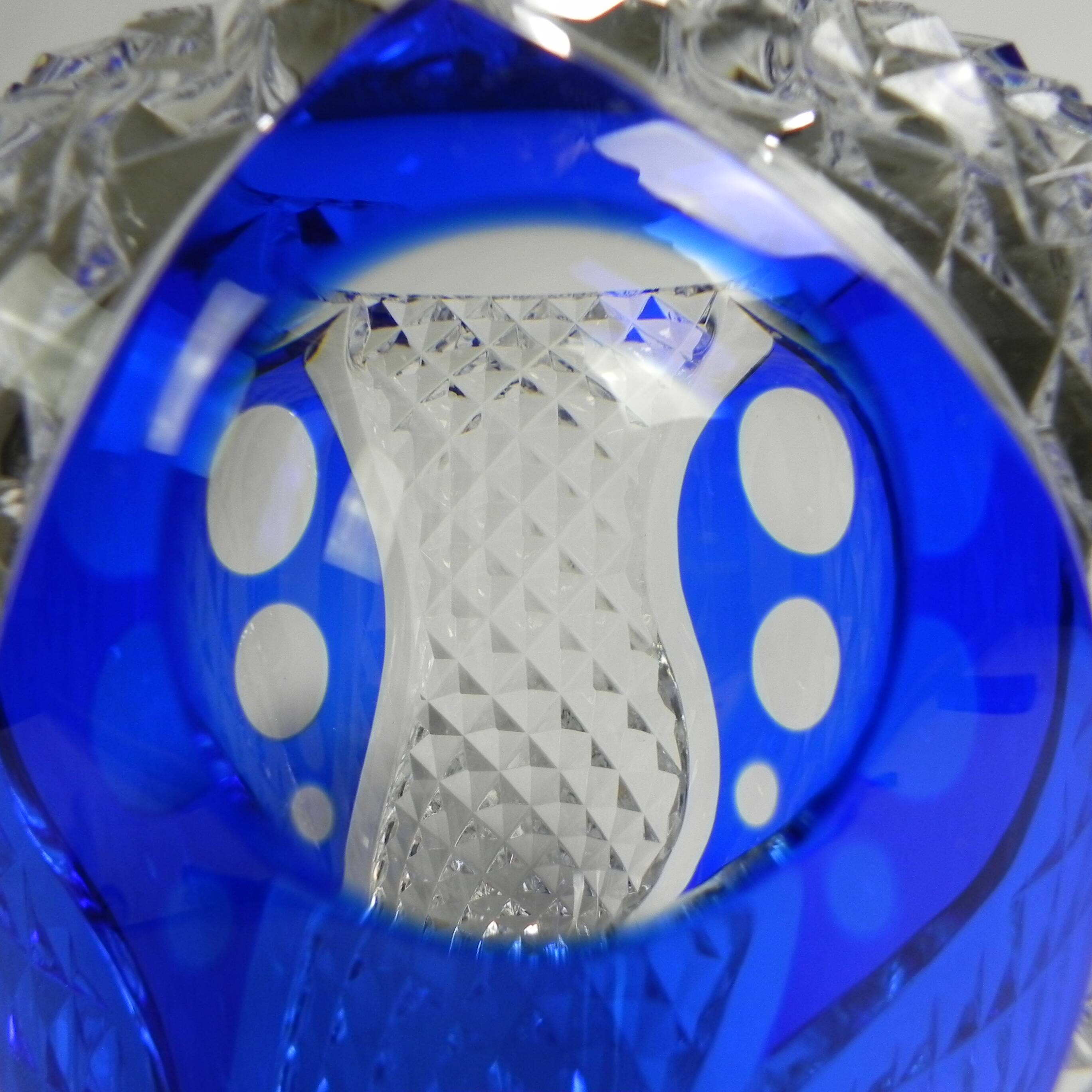 VSL Val Saint Lambert vase by Xavier Crespo, signed number 136-180.