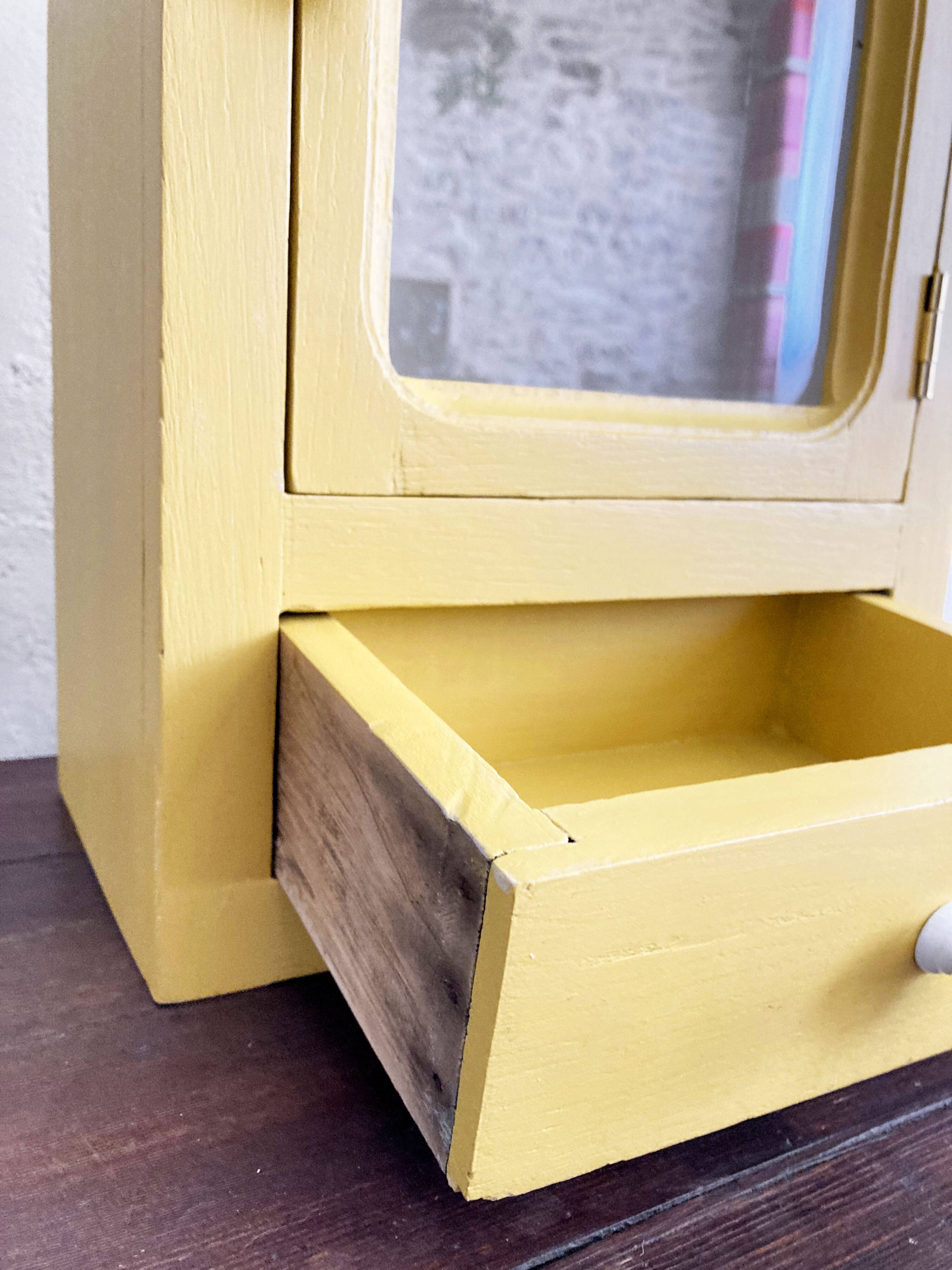 Medicine cabinet