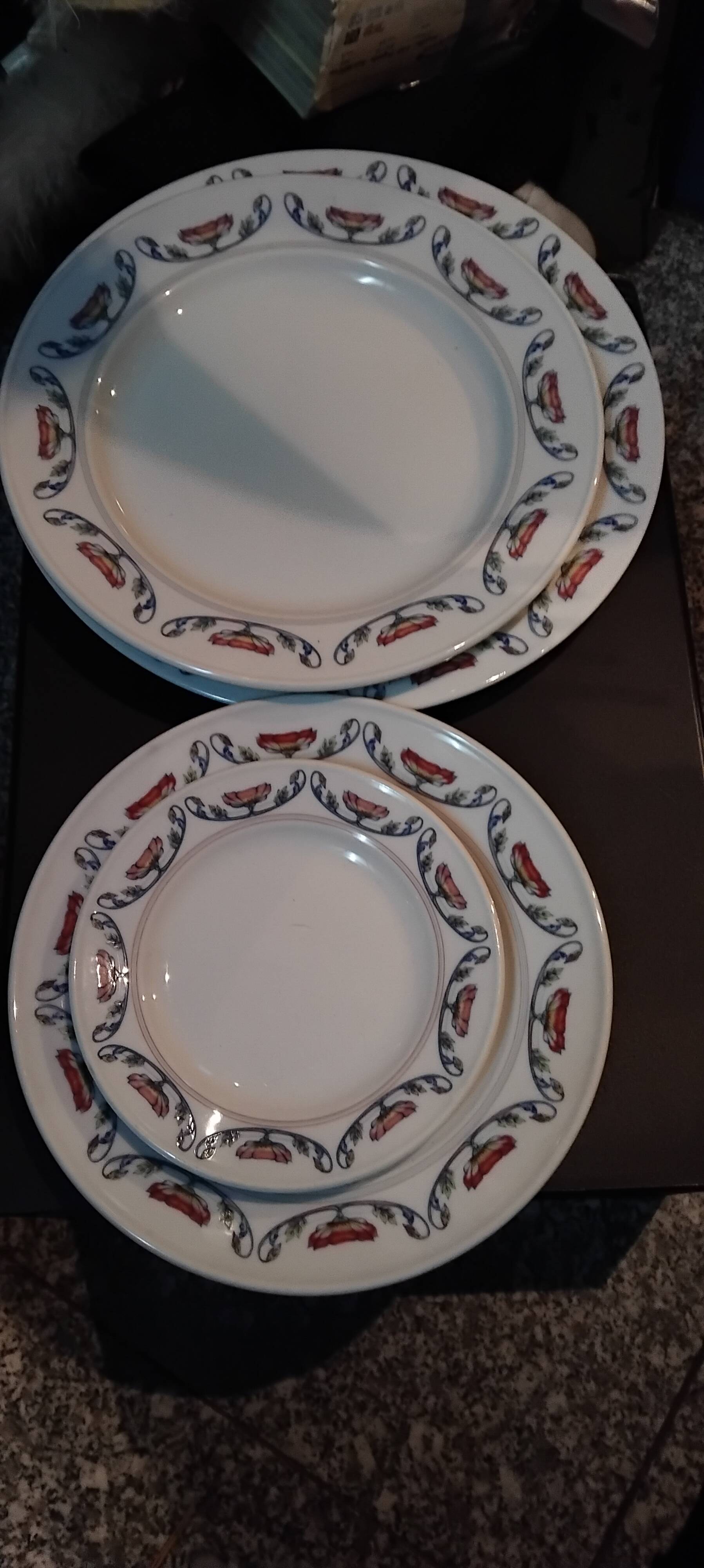 Set of 4 "Royal Monceau" plates