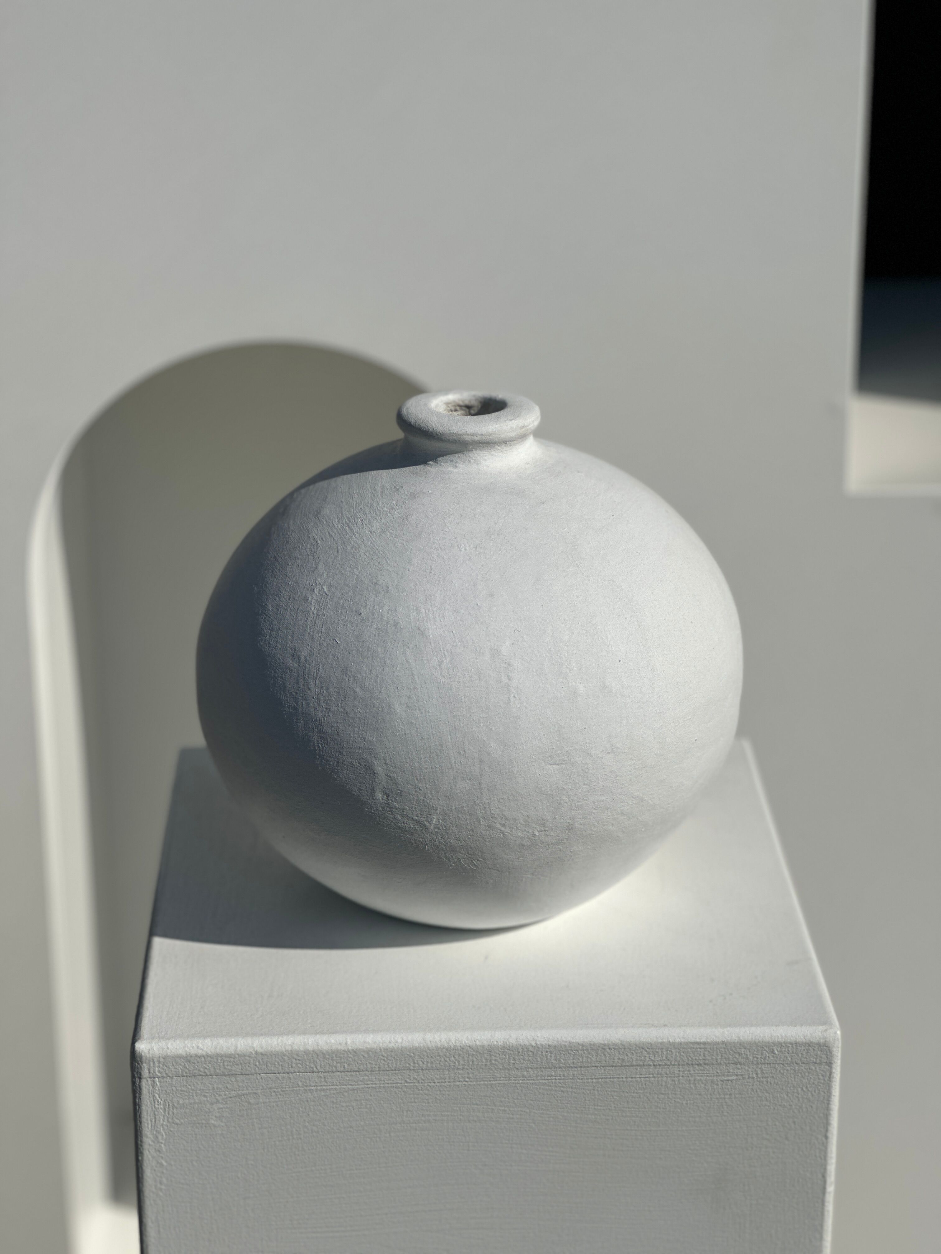 Handcrafted terracotta ball vase painted white H:24 D:26