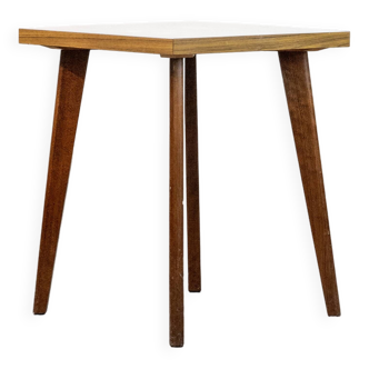 Formica bistro table