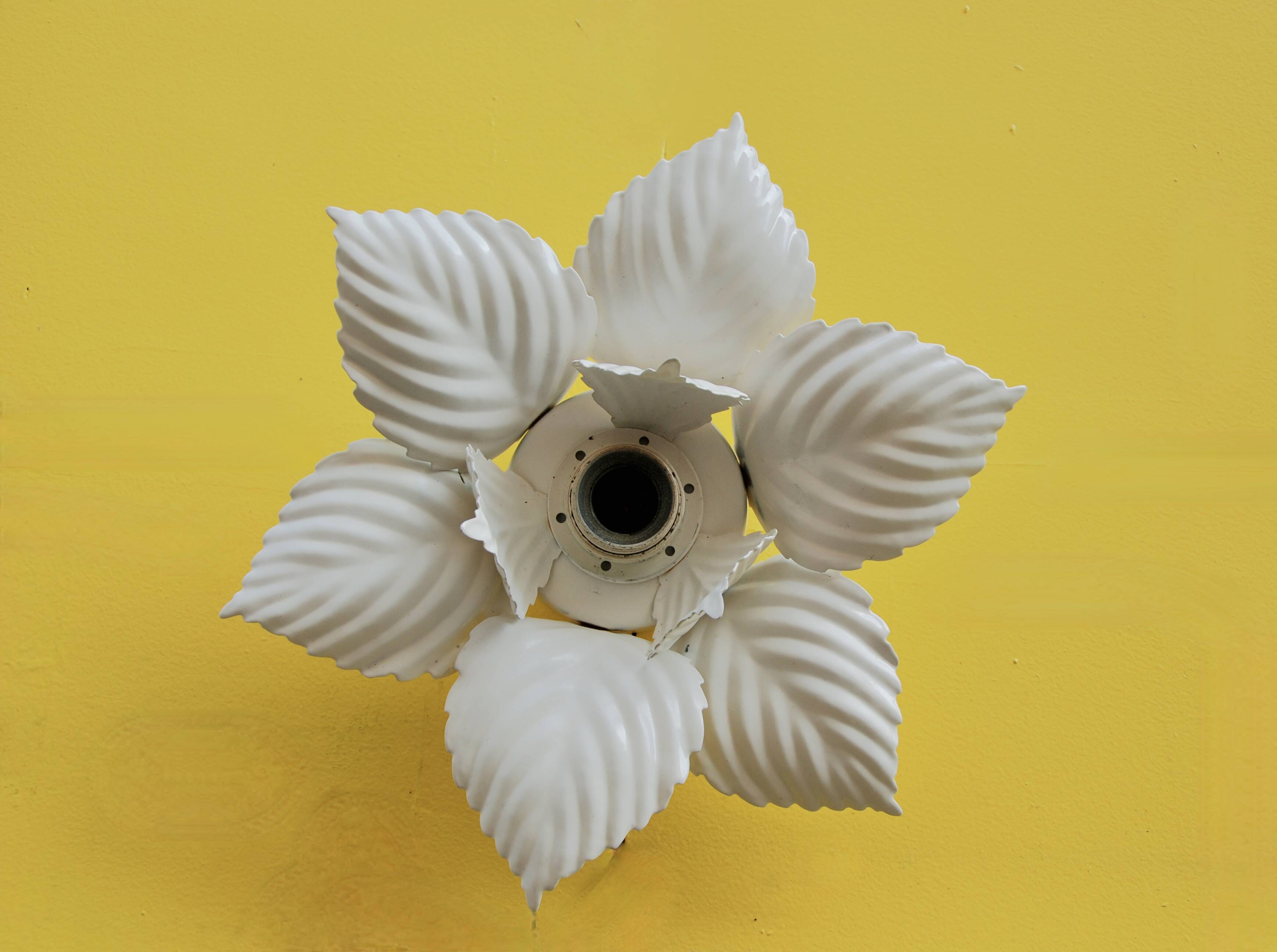 White flower wall light in metal Masca Italy 1970s