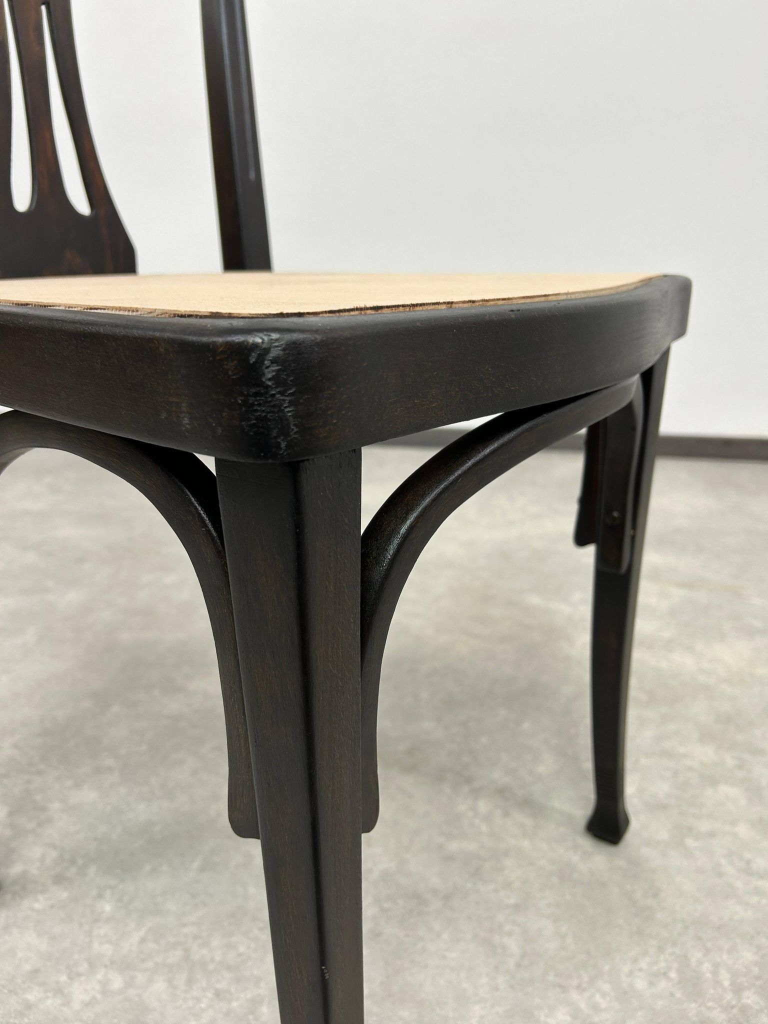 Set of 6 dining chairs no.319 by J&J Kohn