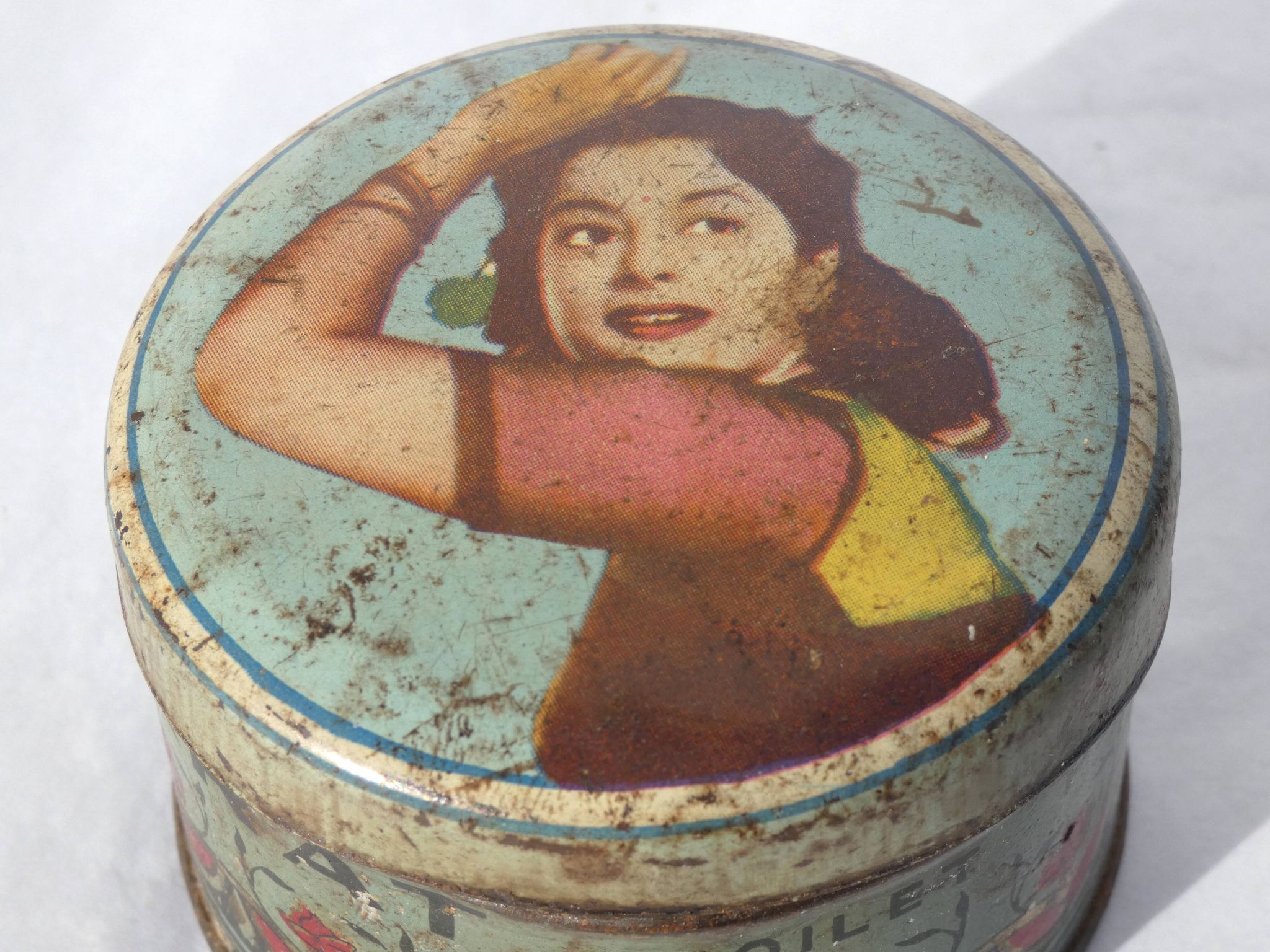 Advertising box metal round Indian Bharat Toilet Powder India