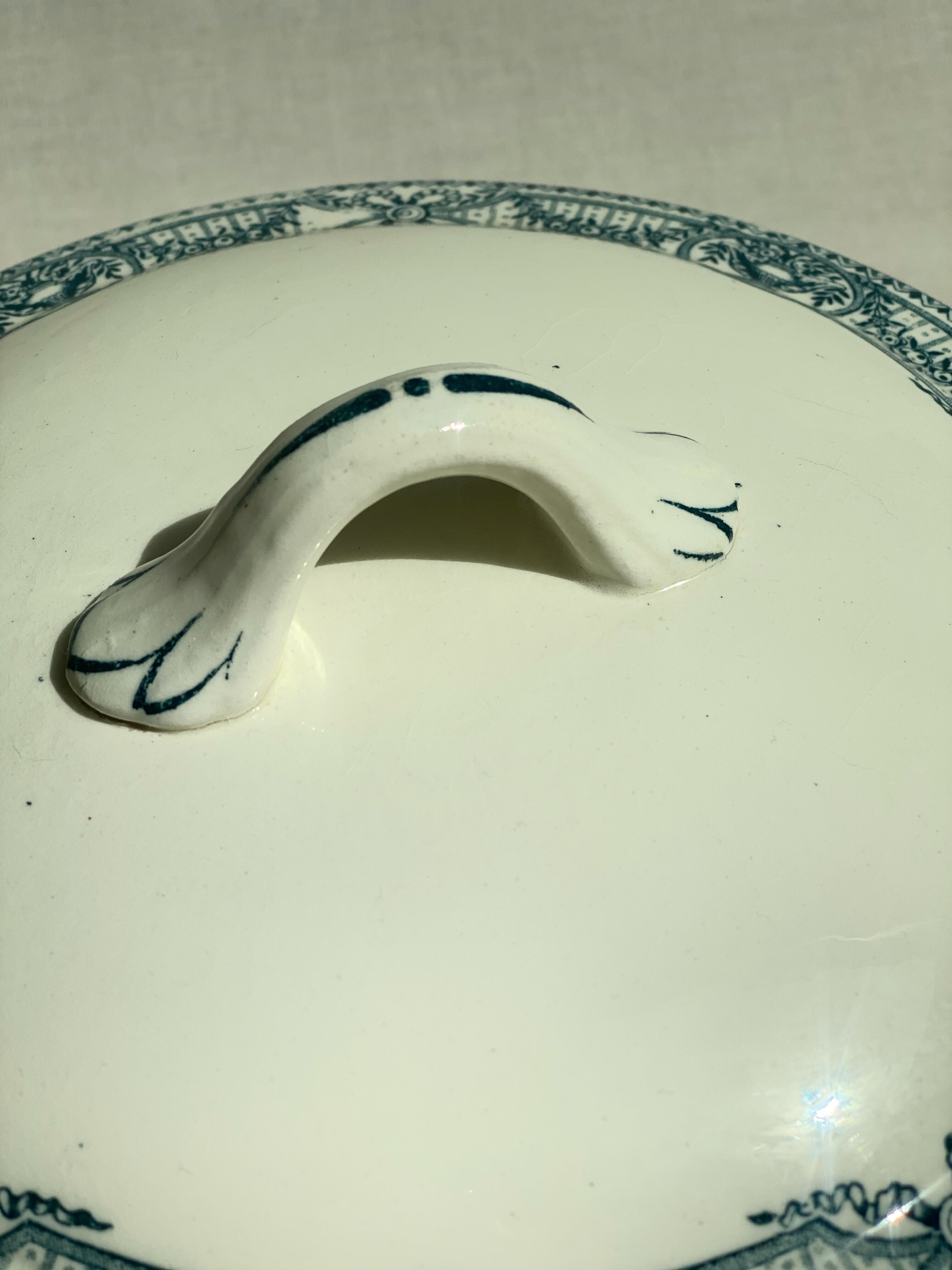 Soup pot iron earth Salins