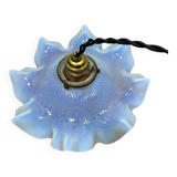 Suspension, old in milky white glass