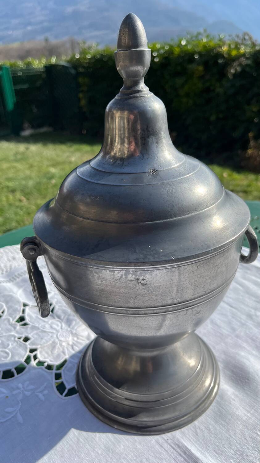 Vintage pewter vase with 2 handles