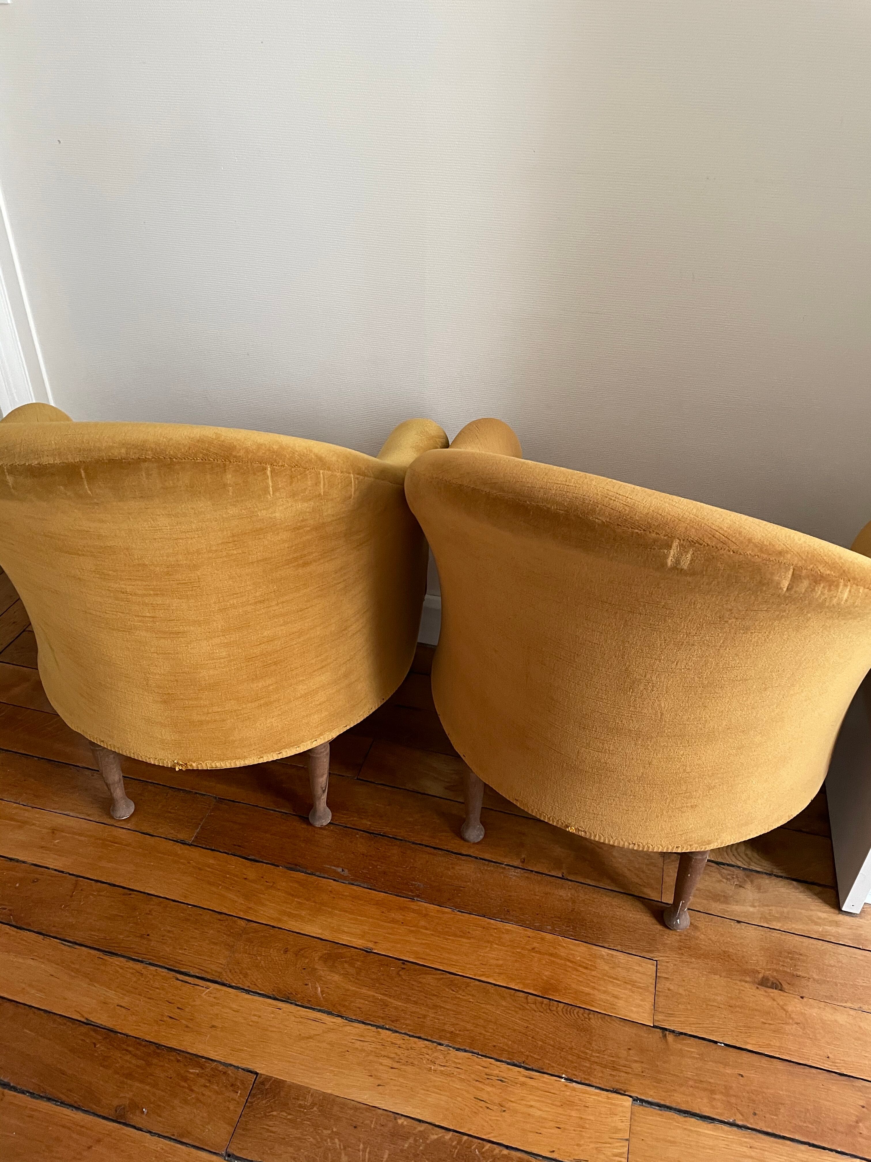 Paire de fauteuils crapauds