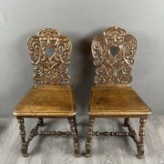 Paire de chaises en bois sculpté, fin XIXe siècle