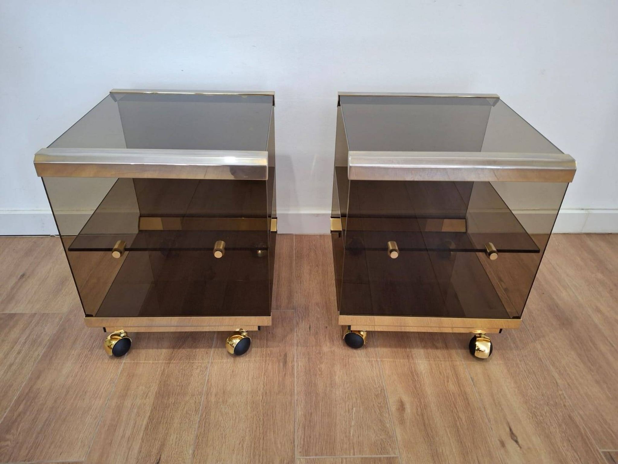 Paire de tables d'appoint italiennes, années 1970