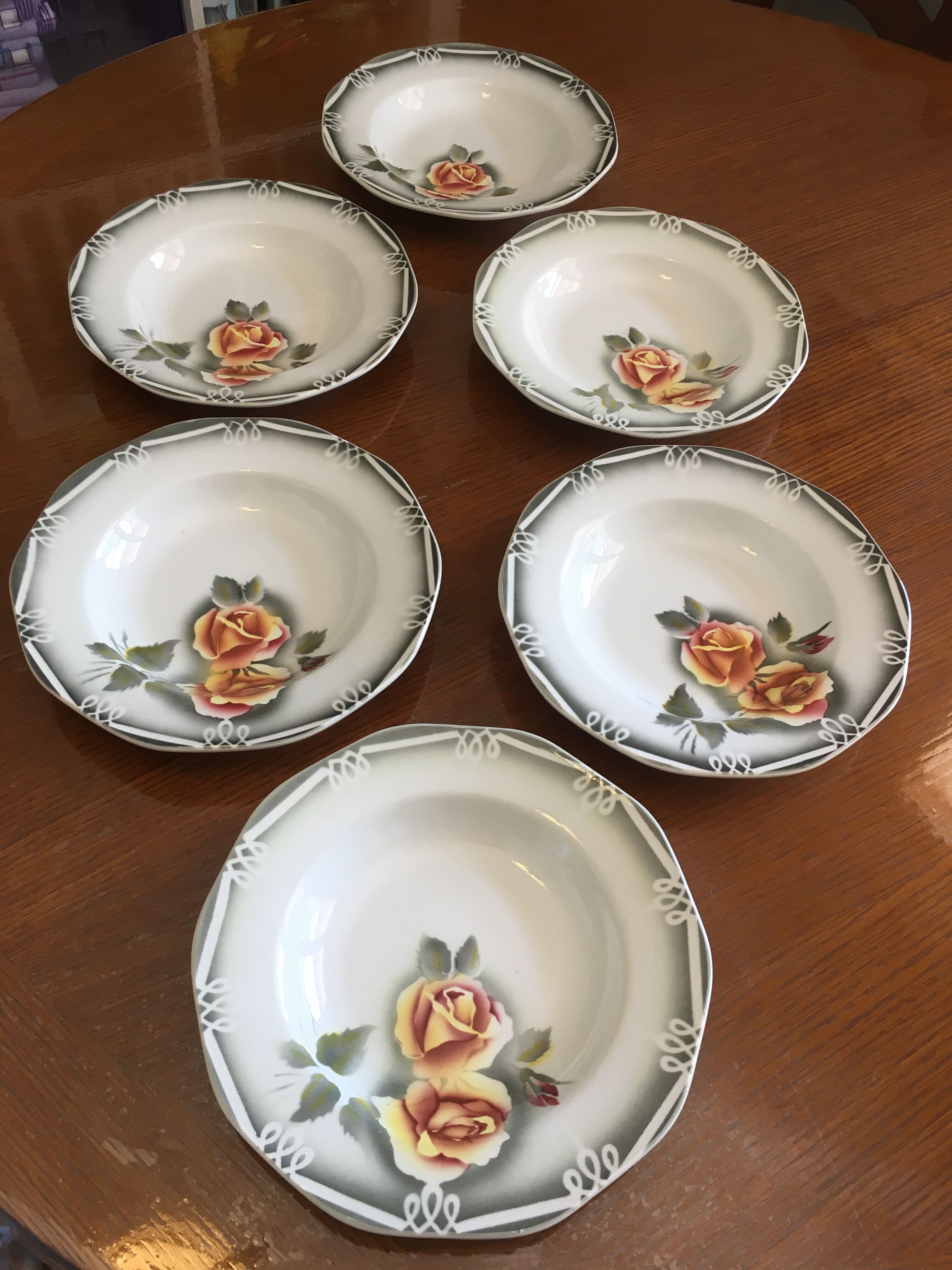 Lot of porcelain plates Digoin from sarreguemines series Odile