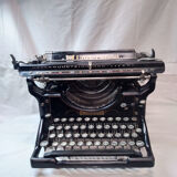 Underwood typewriter 1900